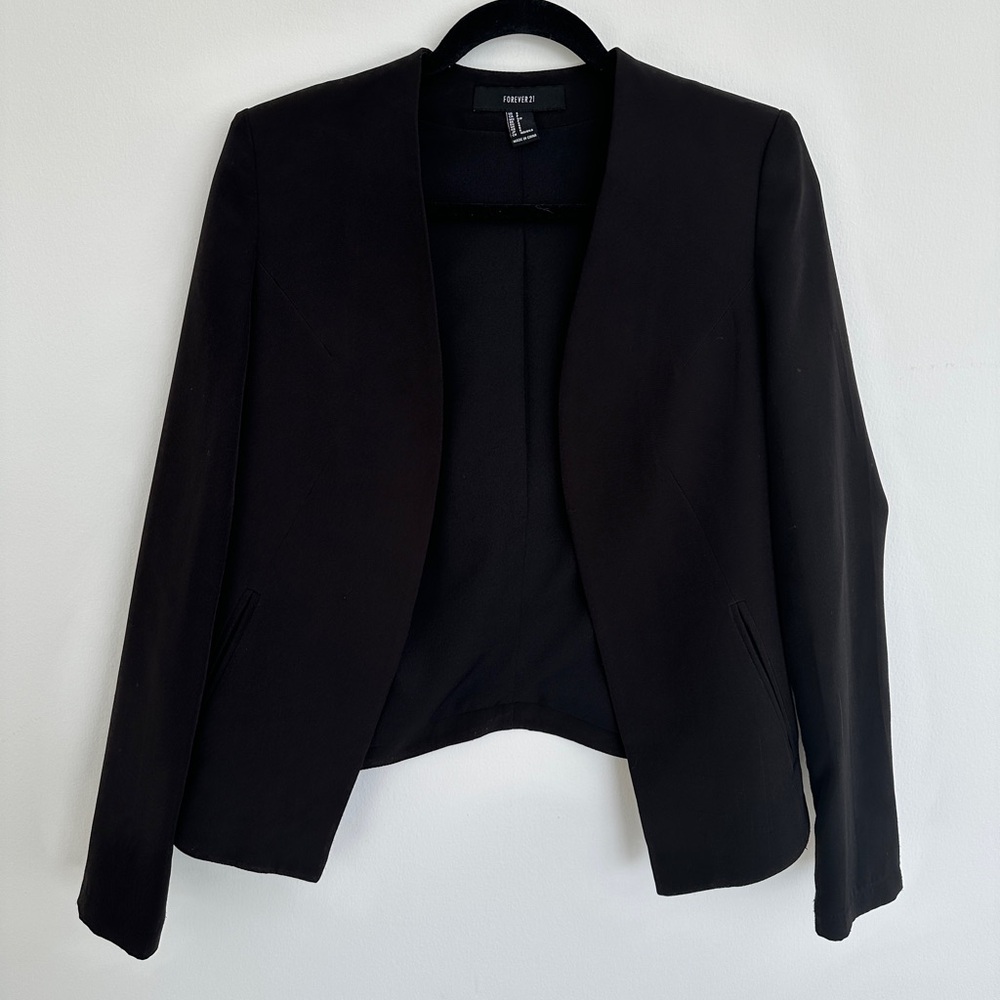Forever 21 | Black Lightweight Blazer | Size Small